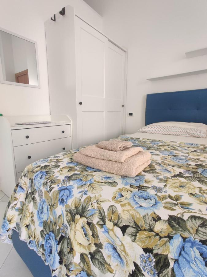 Casa Vacanze Da Serena Lacco Ameno  ภายนอก รูปภาพ